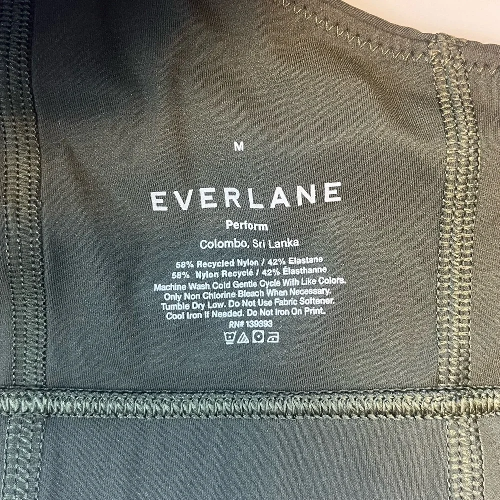 Everlane Perform Sports Bra N111-25 - Picture 4 of 5